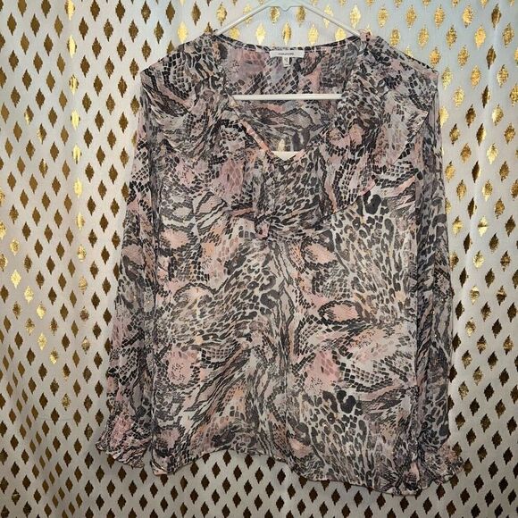 Maurices animal print pink flowy blouse snakeskin size M - Picture 1 of 4